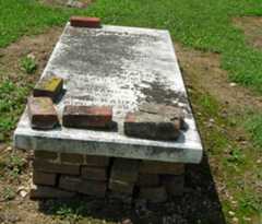 Larger memorial image loading...