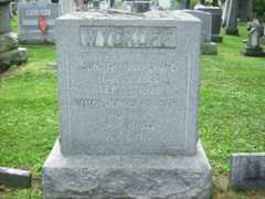 Larger memorial image loading...