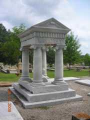 Larger memorial image loading...