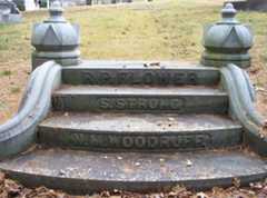 Larger memorial image loading...