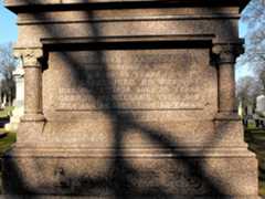 Larger memorial image loading...