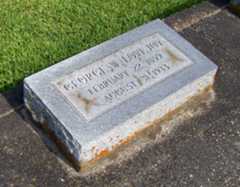 Larger memorial image loading...