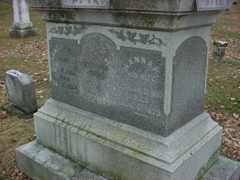 Larger memorial image loading...