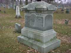 Larger memorial image loading...