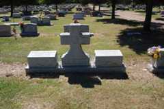 Larger memorial image loading...