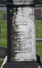 Larger memorial image loading...