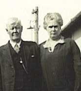 Larger memorial image loading...