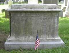 Larger memorial image loading...