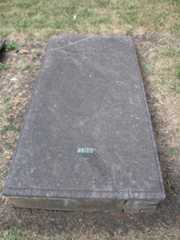 Larger memorial image loading...