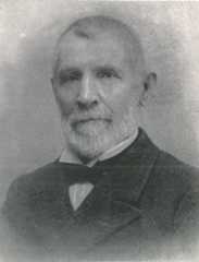 Larger memorial image loading...