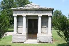 Larger memorial image loading...