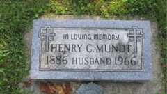 Larger memorial image loading...