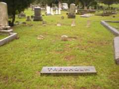 Larger memorial image loading...