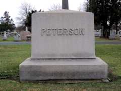 Larger memorial image loading...