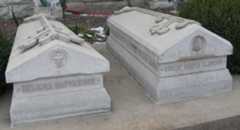 Larger memorial image loading...