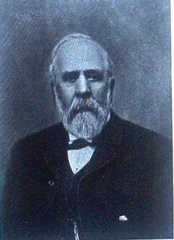 Larger memorial image loading...