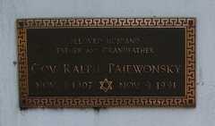 Larger memorial image loading...