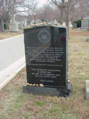 Larger memorial image loading...