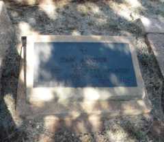 Larger memorial image loading...