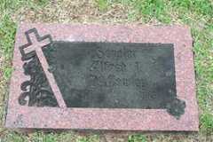 Larger memorial image loading...