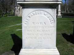 Larger memorial image loading...