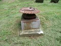 Larger memorial image loading...