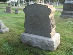 Larger memorial image loading...