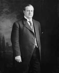 Larger memorial image loading...