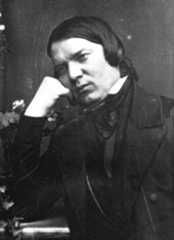 Larger memorial image loading...