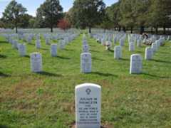 Larger memorial image loading...