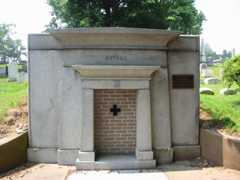 Larger memorial image loading...