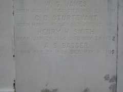 Larger memorial image loading...