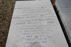 Larger memorial image loading...