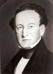 Larger memorial image loading...