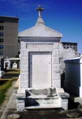 Larger memorial image loading...