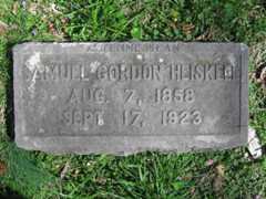 Larger memorial image loading...