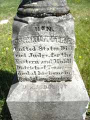 Larger memorial image loading...