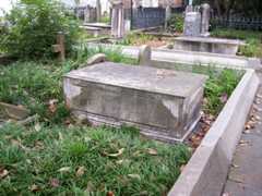 Larger memorial image loading...