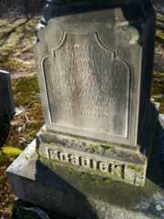 Larger memorial image loading...