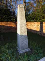 Larger memorial image loading...