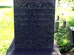 Larger memorial image loading...