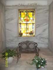 Larger memorial image loading...