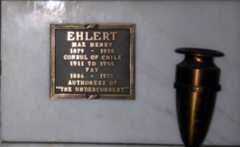 Larger memorial image loading...