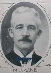 Larger memorial image loading...