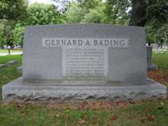 Larger memorial image loading...