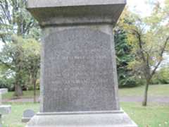 Larger memorial image loading...