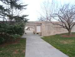 Larger memorial image loading...