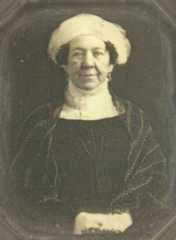 Larger memorial image loading...