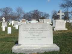 Larger memorial image loading...