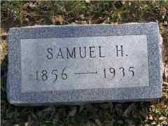 Larger memorial image loading...